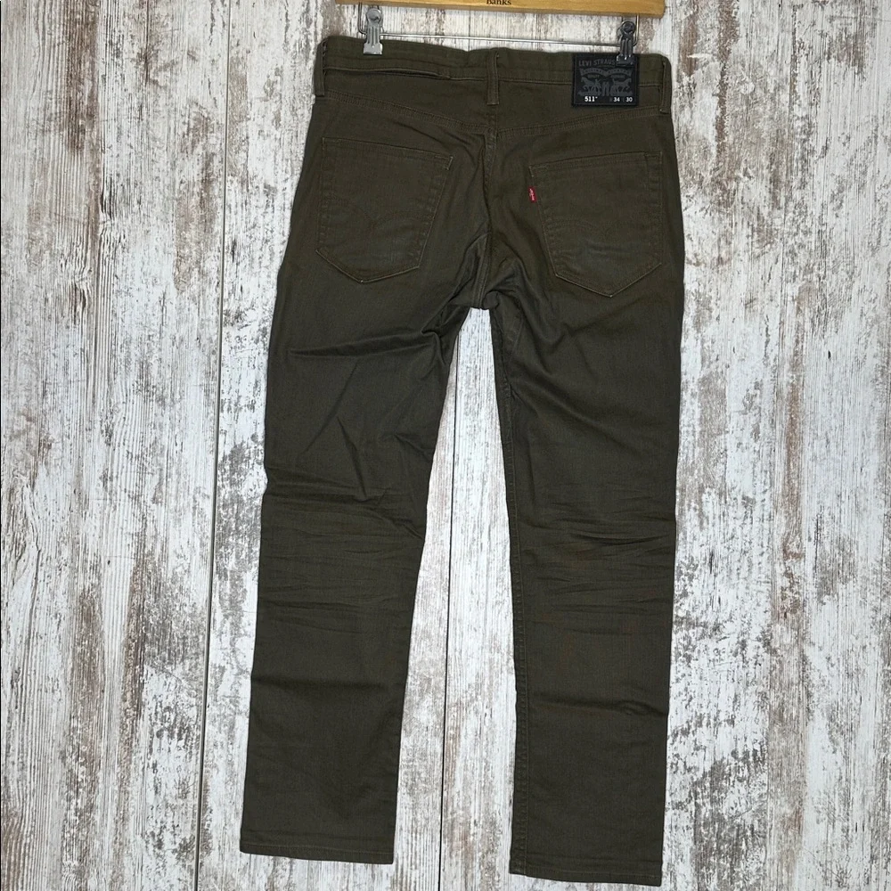 Levis preowned good